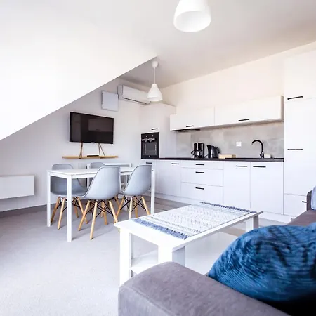 Awo Apartamenty Apartment *
