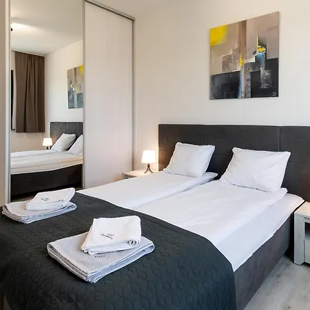 Awo Apartamenty Apartment *